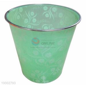 Hot sale trash <em>can</em>