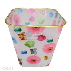 Household square trash <em>can</em>