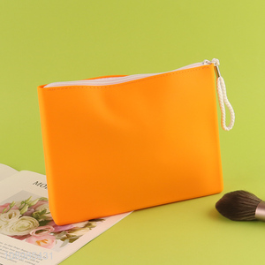 Factory wholesale portable silicone makeup <em>bag</em> <em>cosmetic</em> <em>bag</em>