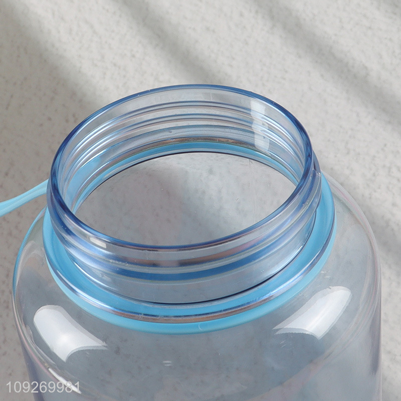High Quality  Portable Plastic Water Bottle BPA Free Water Bottle with Handle