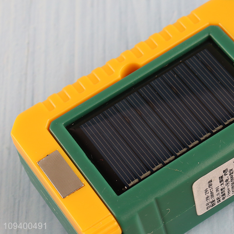 Latest products   solar multi-function zoomable flashlight